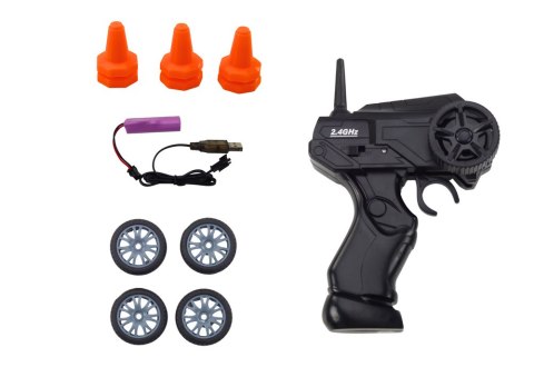 AUTKO SPORTOWE ZDALNIE STEROWANE R/C 1:24 POMARAŃCZOWE WYMIENNE KOŁA