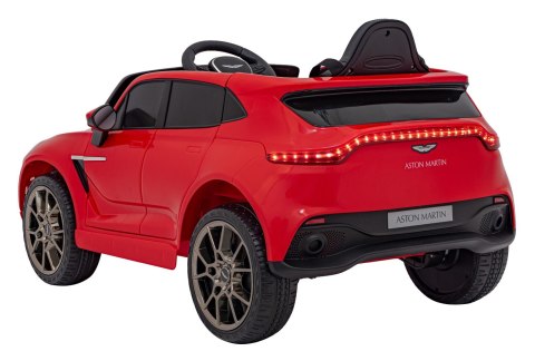 ASTON MARTIN DBX NA AKUMULATOR DLA DZIECI CZERWONY + PILOT + EVA + PASY + WOLNY START + AUDIO LED